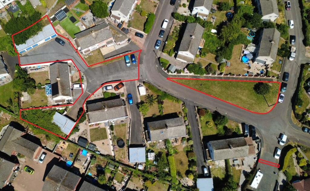 Main image of property: 8 Garages on Spencer Road, Paignton, Devon, TQ3 3SZ