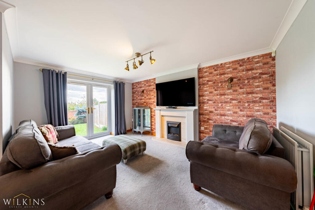 House in East Staffordshire, Stretton - View 3