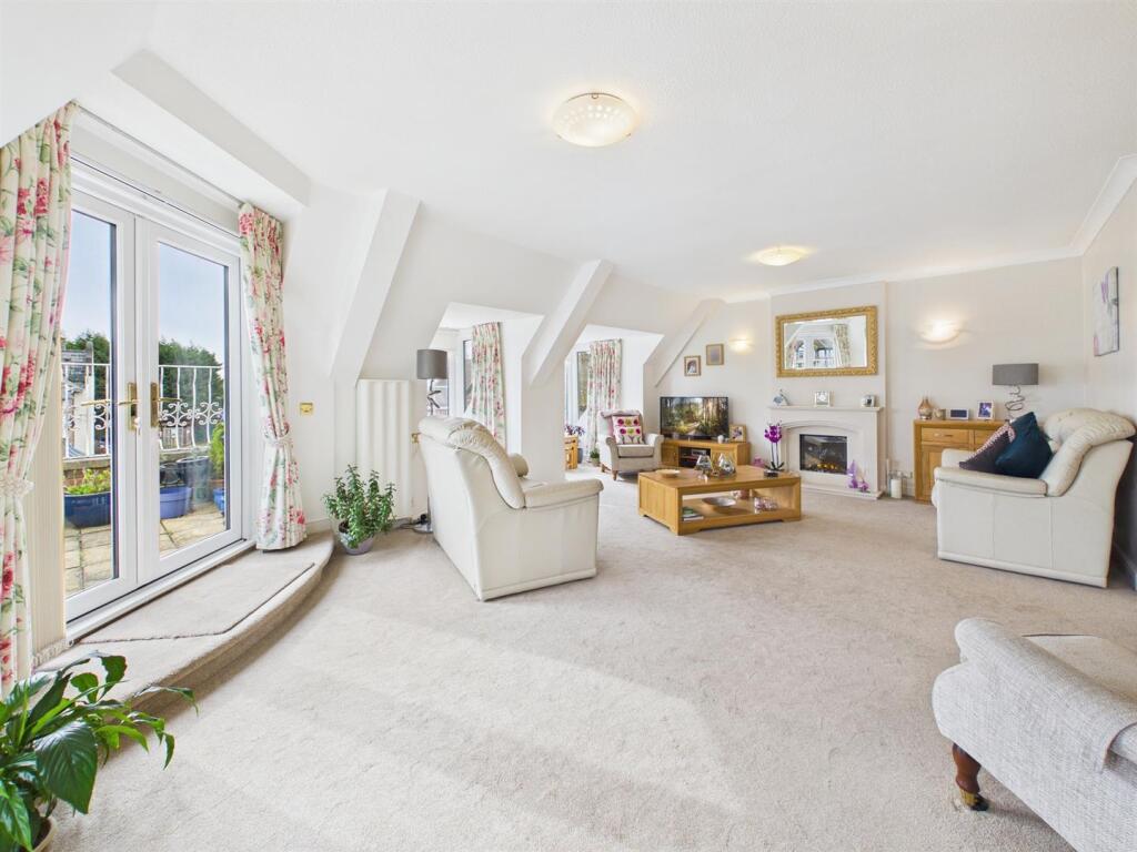 Main image of property: Pegasus Court, Park Lane, Tilehurst, Reading