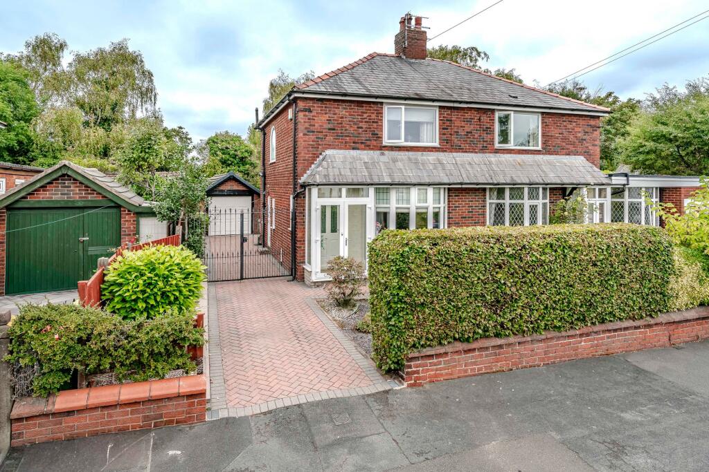 Main image of property: Sharoe Mount Avenue, Fulwood, PR2