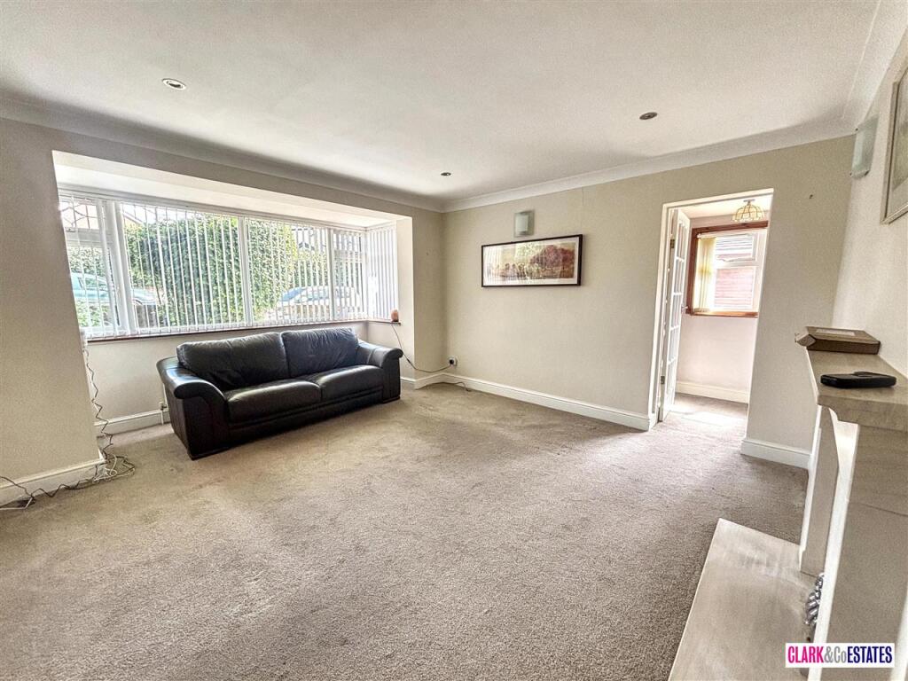 Glebe Corner, Parsonage Way, Woodbury - View 2
