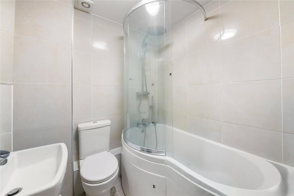 House in Southall - View 3