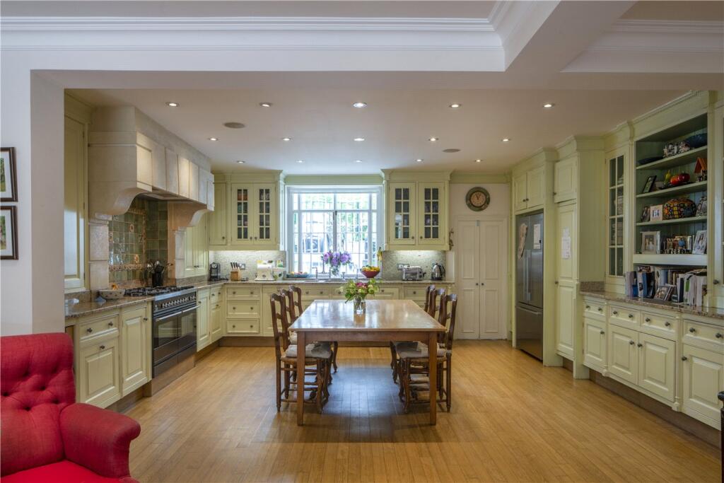 House in London, City of Westminster - View 3