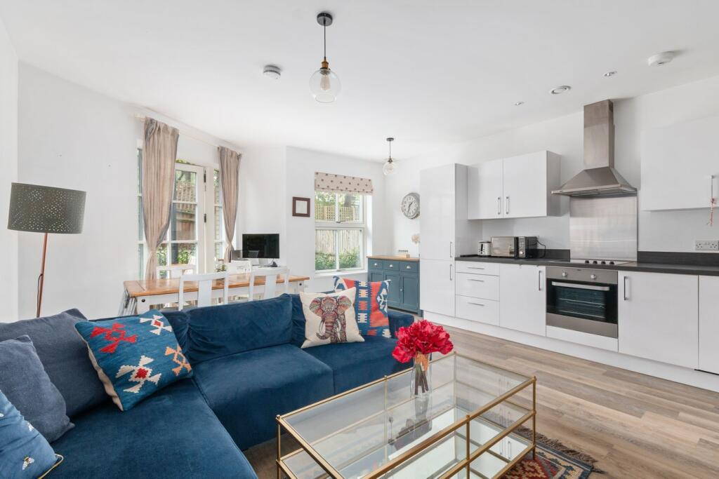 Main image of property: Chiswick Gate, Grove Park, Chiswick, W4