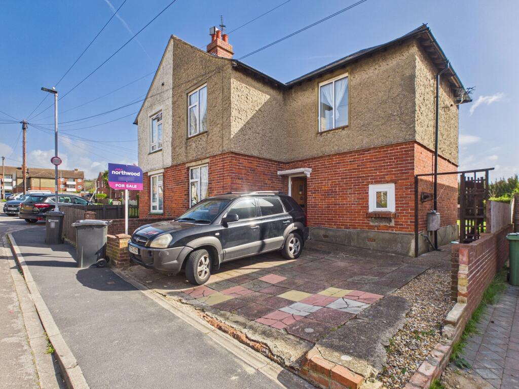 Main image of property: Fifth Ave, Cosham, Portsmouth, PO6
