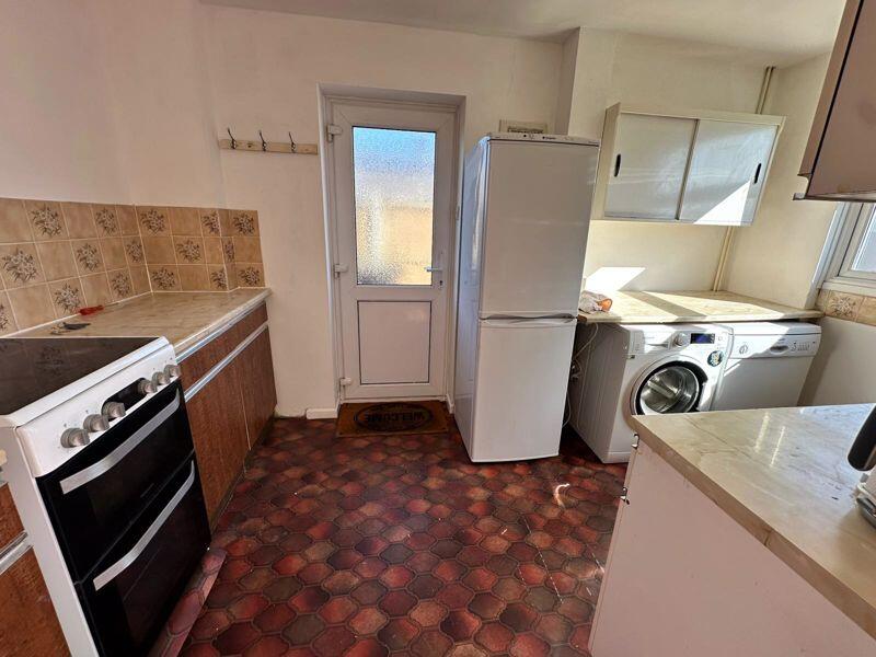 Larkfield Road, Great Bentley, CO7 photo 3
