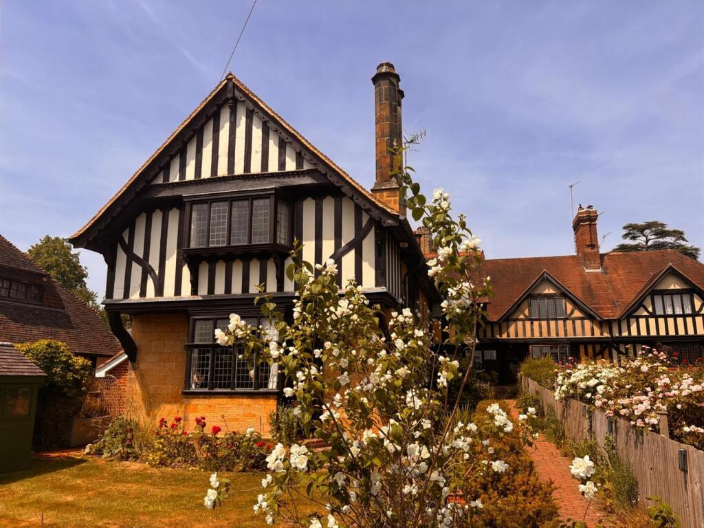 Main image of property: The Green, Leigh
