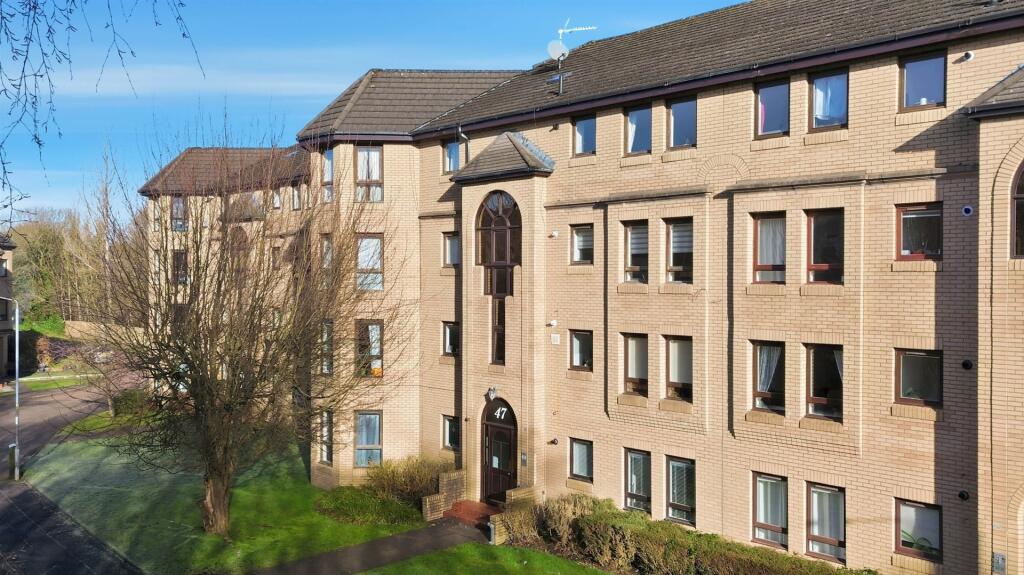 Main image of property: 47H Bellshaugh Gardens, Kelvinside, G12 0SA