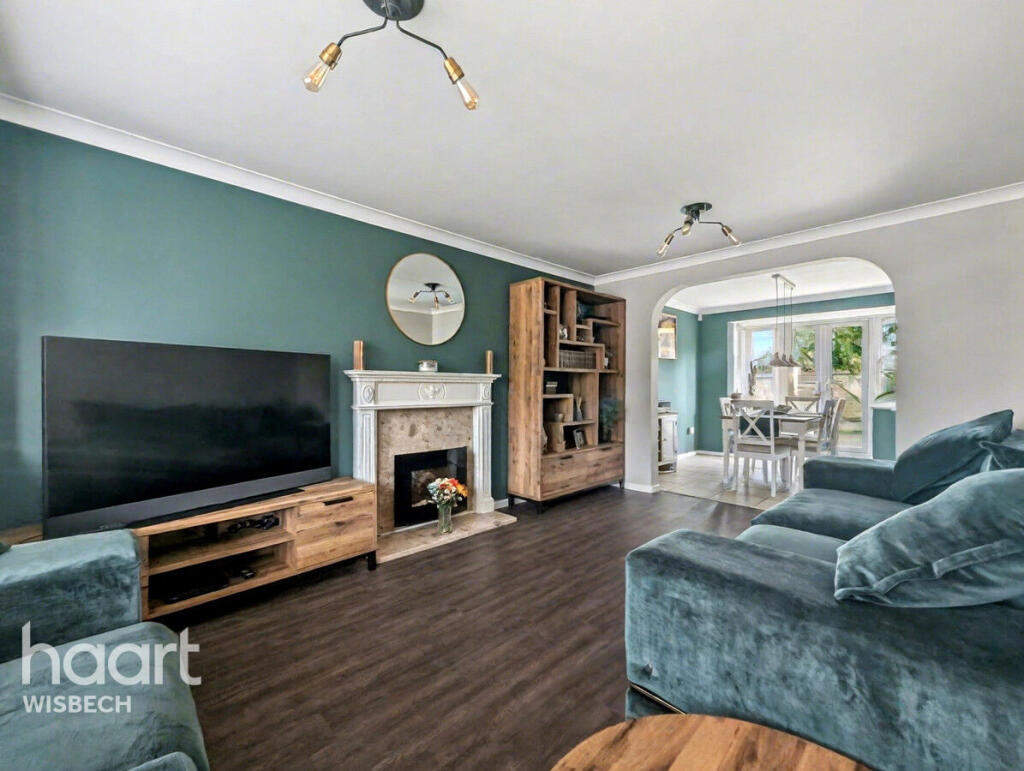Coppins Court, Wisbech photo 3