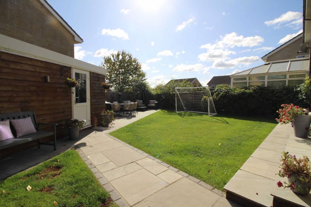 Bramley Drive, Frome photo 4