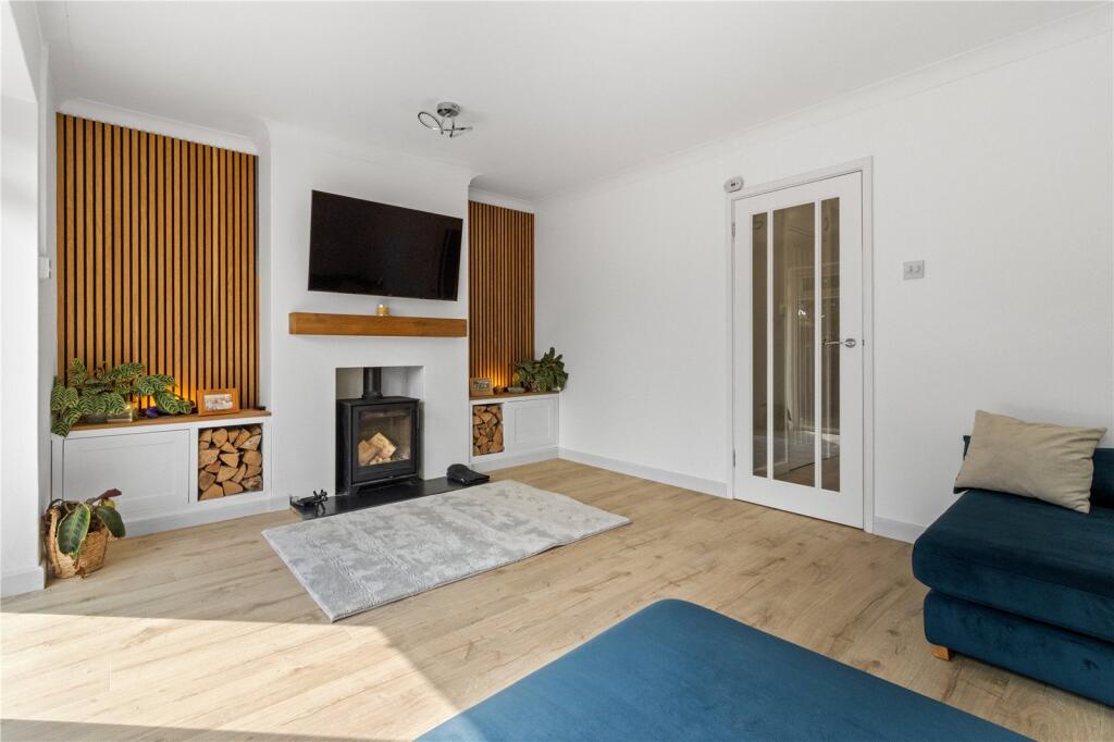 Hawthylands Drive, Hailsham, East Sussex, BN27 photo 3