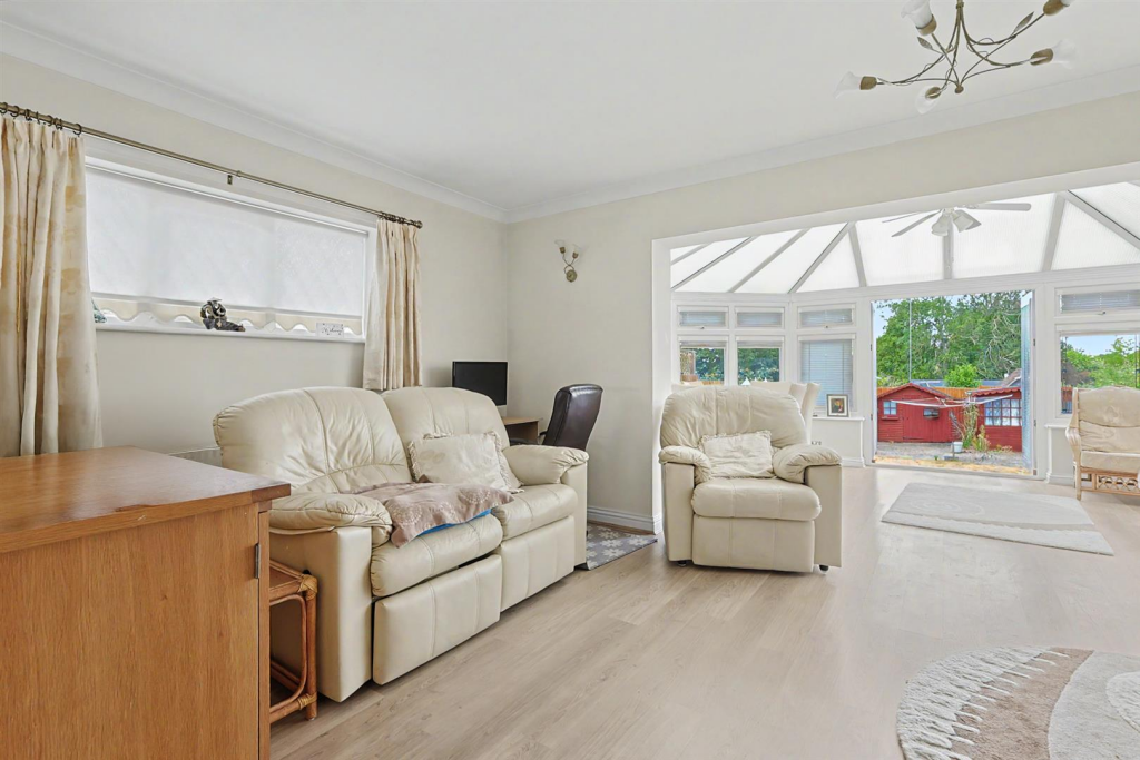 House in Southend-on-Sea - View 4