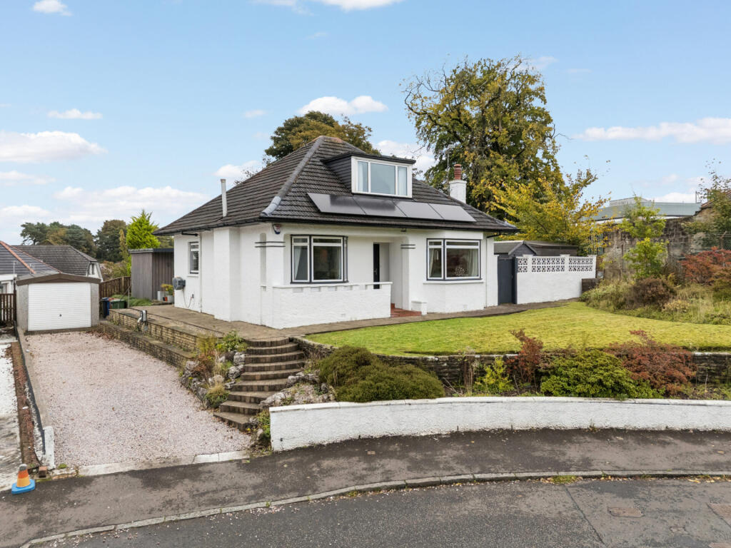 3-bed detached on 2 Braemar Crescent, Bearsden, G61 1BU, £400,000