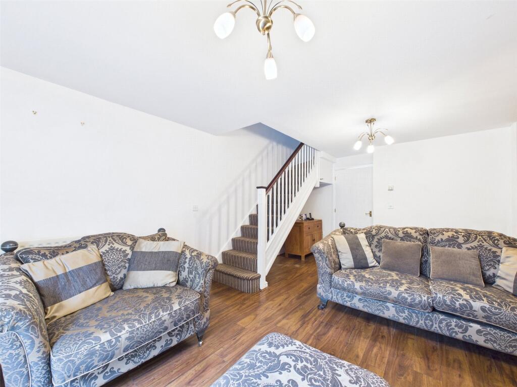 Hook Close, Beeston, Nottingham, Nottinghamshire, NG9 photo 3