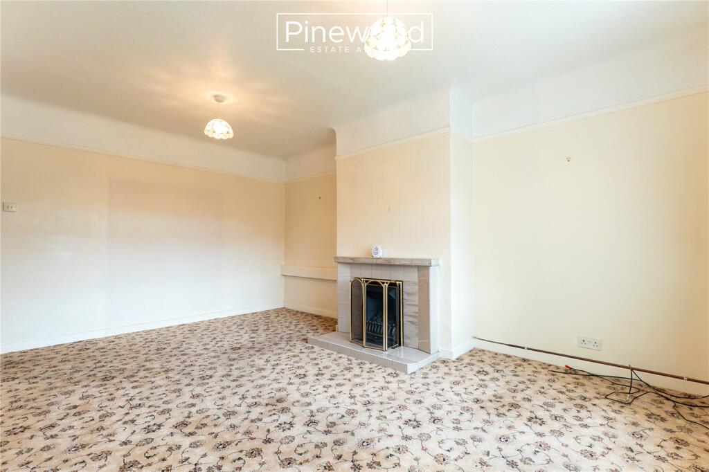 Uplands Avenue, Connah's Quay, CH5 photo 3