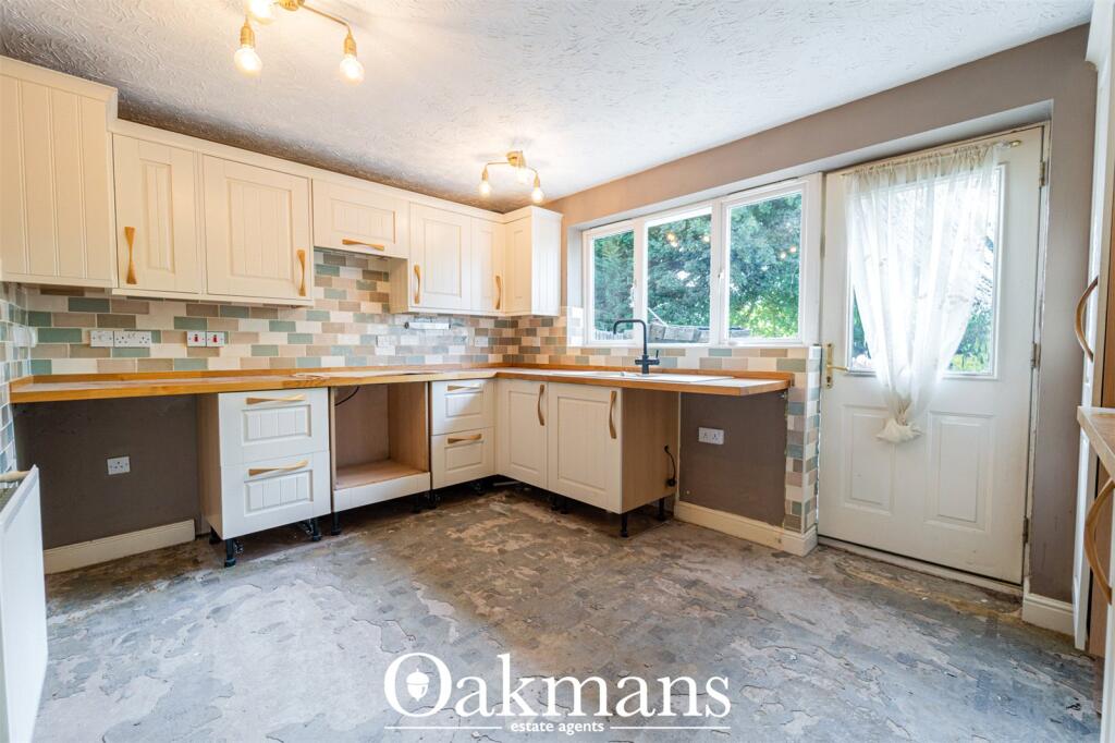 House in Worcester - View 5