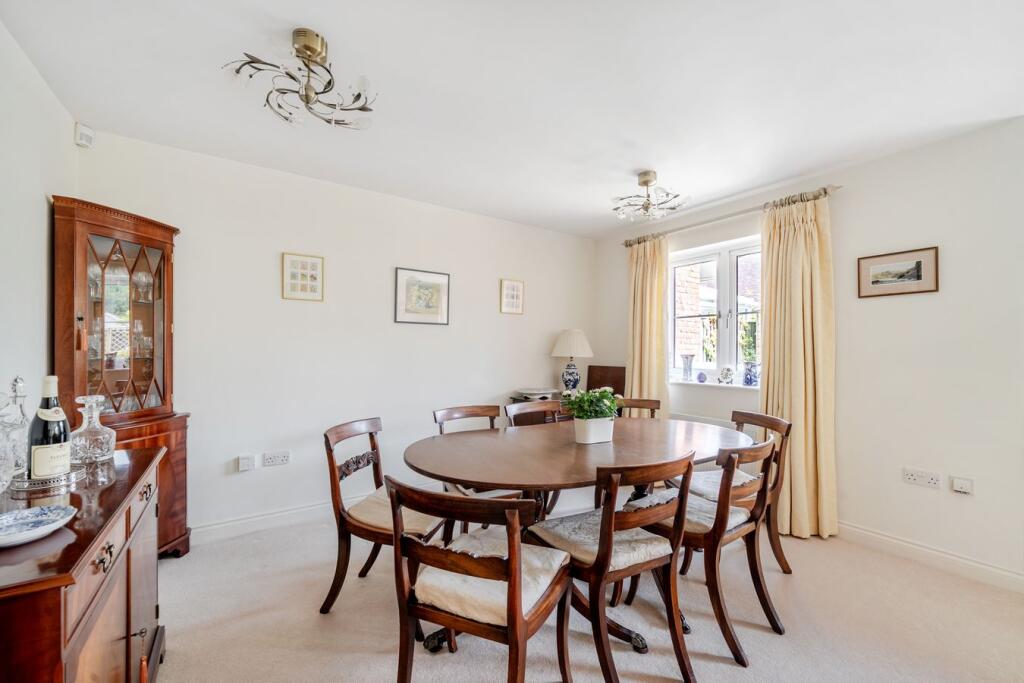 House in Southampton - View 4
