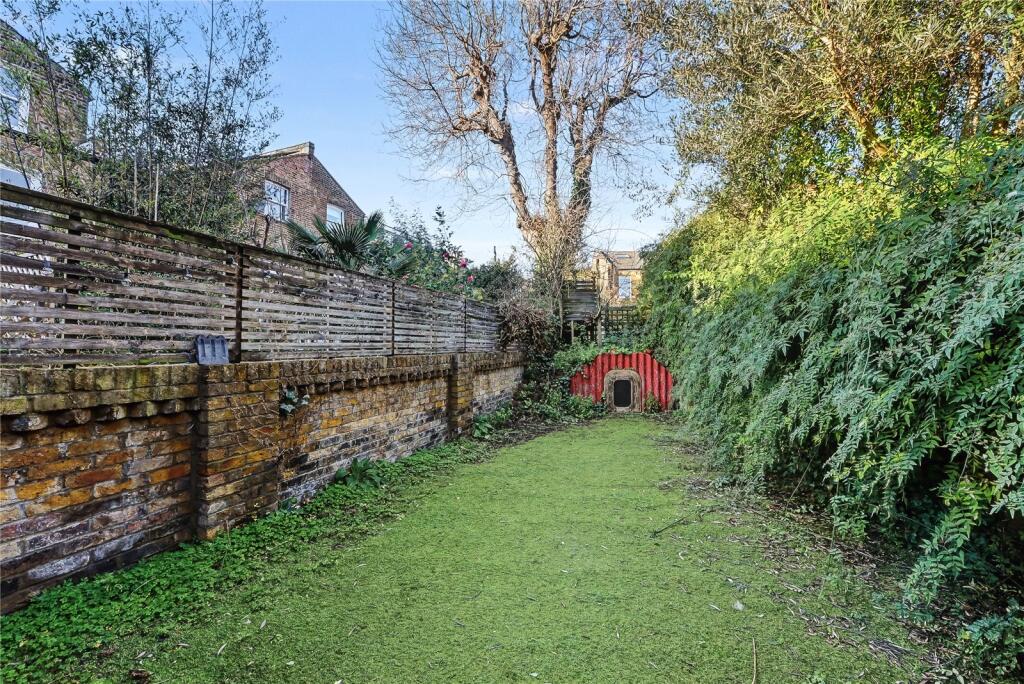 Dynevor Road, Stoke Newington, London, N16 photo 2