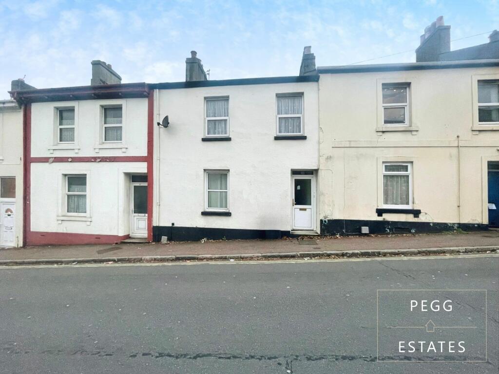 1-bed flat on South Street, Torquay, £90,000