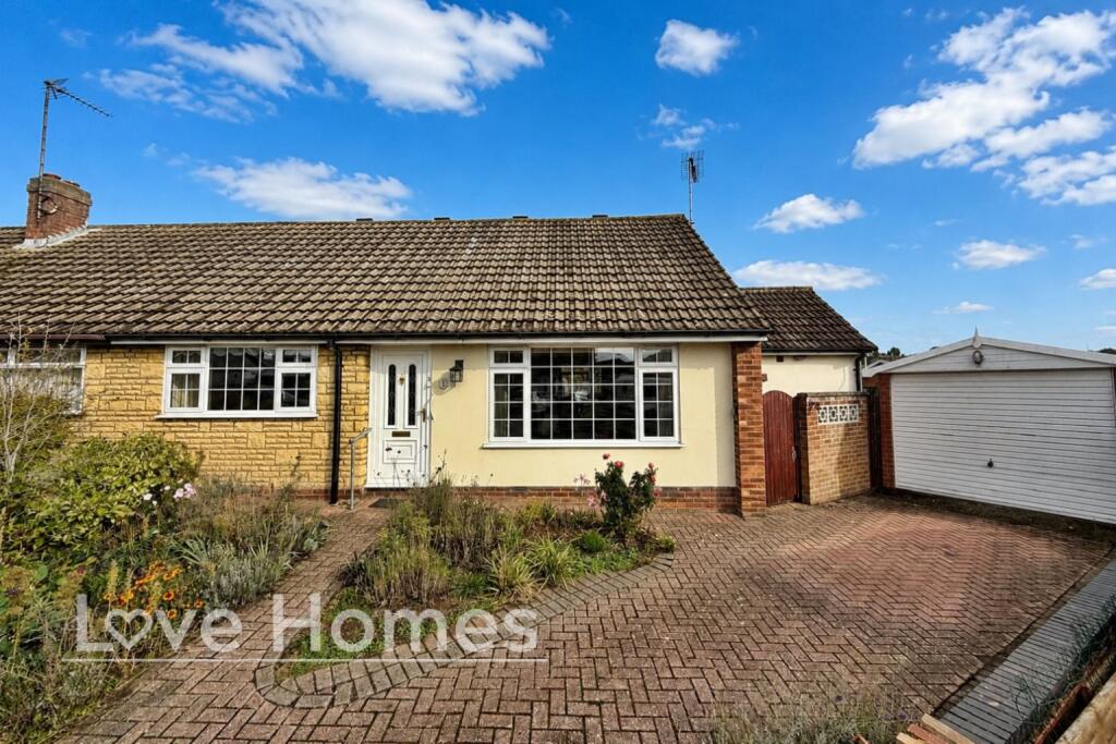 3-bed semi-detached on Tythe Close, Flitwick, £489,995