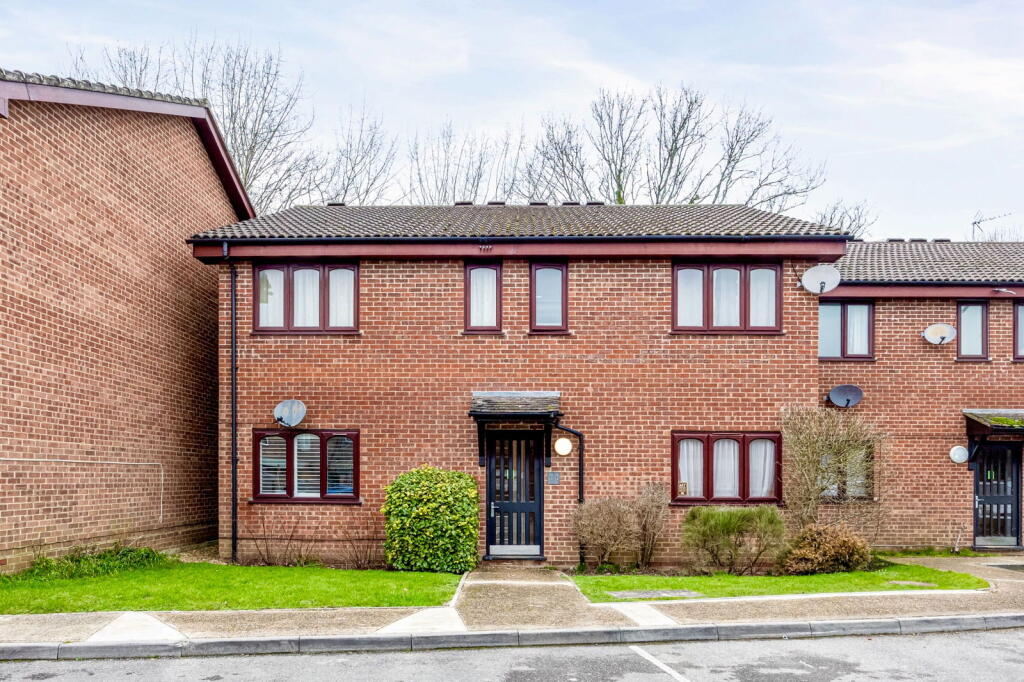 Main image of property: Junction Close, Burgess Hill, West Sussex, RH15 0NZ