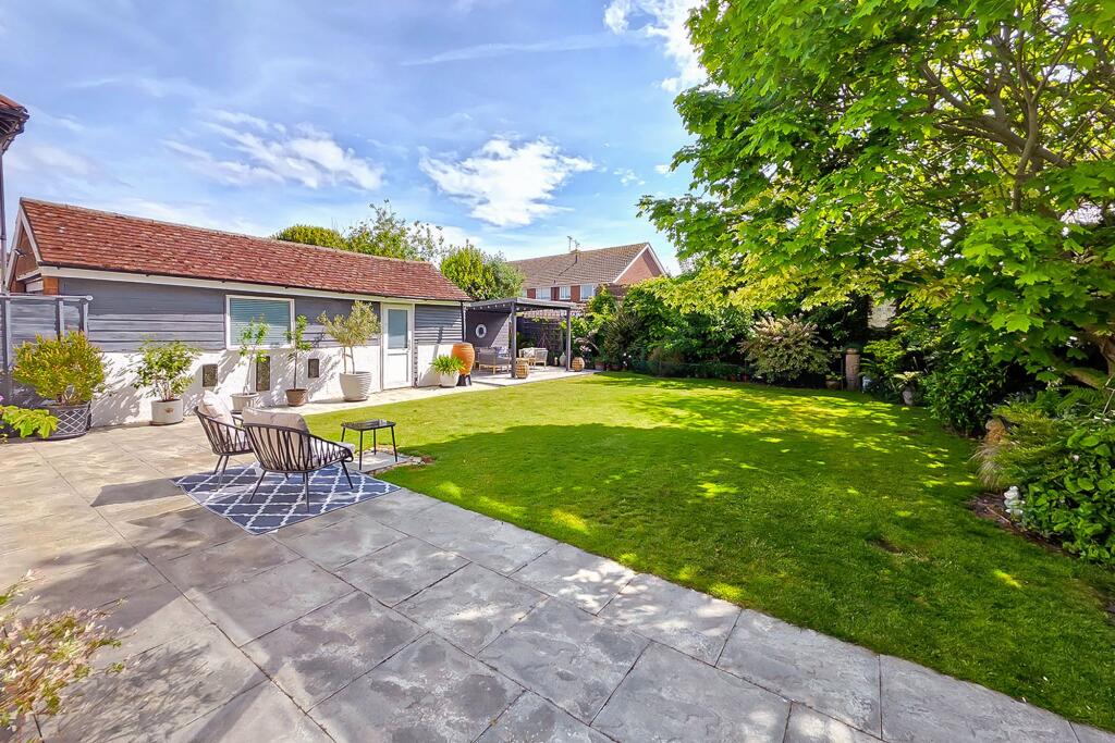 Harsfold Road, Rustington, BN16 - View 5