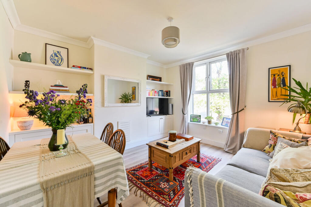 Apartment in London, Stockwell - View 2