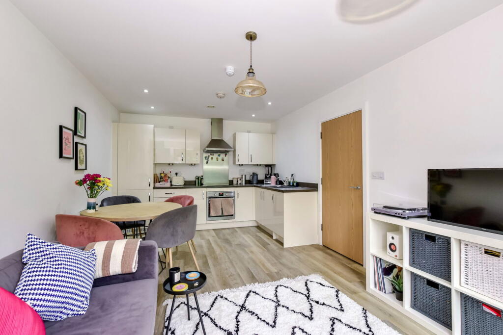 Longman House, The Embankment, Hemel Hempstead, HP3 9GH - View 5