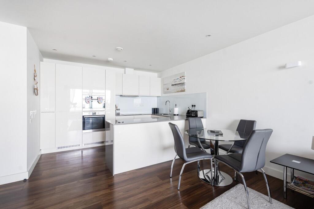 Apartment in Torquay - View 5
