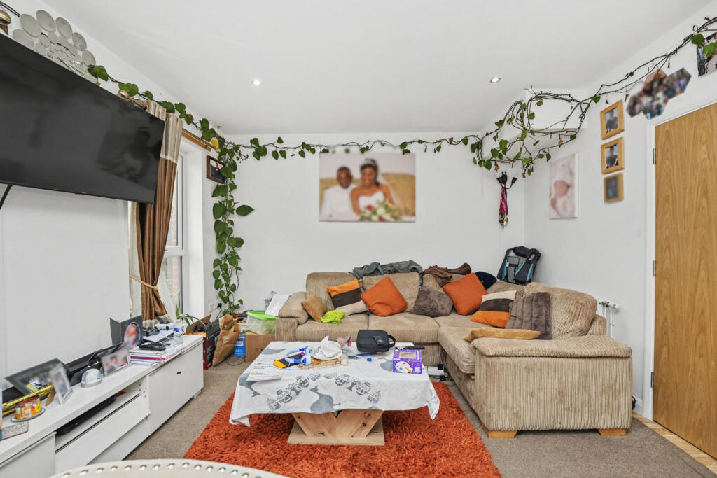 Apartment in London, Carterhatch, Southbury - View 5