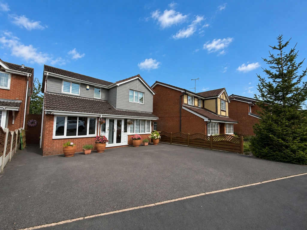 Main image of property: Appledore Grove, Stoke-On-Trent, ST6