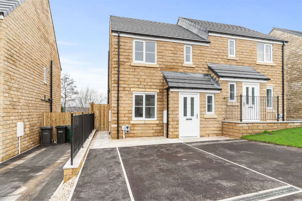 Main image of property: Crooked Road, Bradford, West Yorkshire, BD10