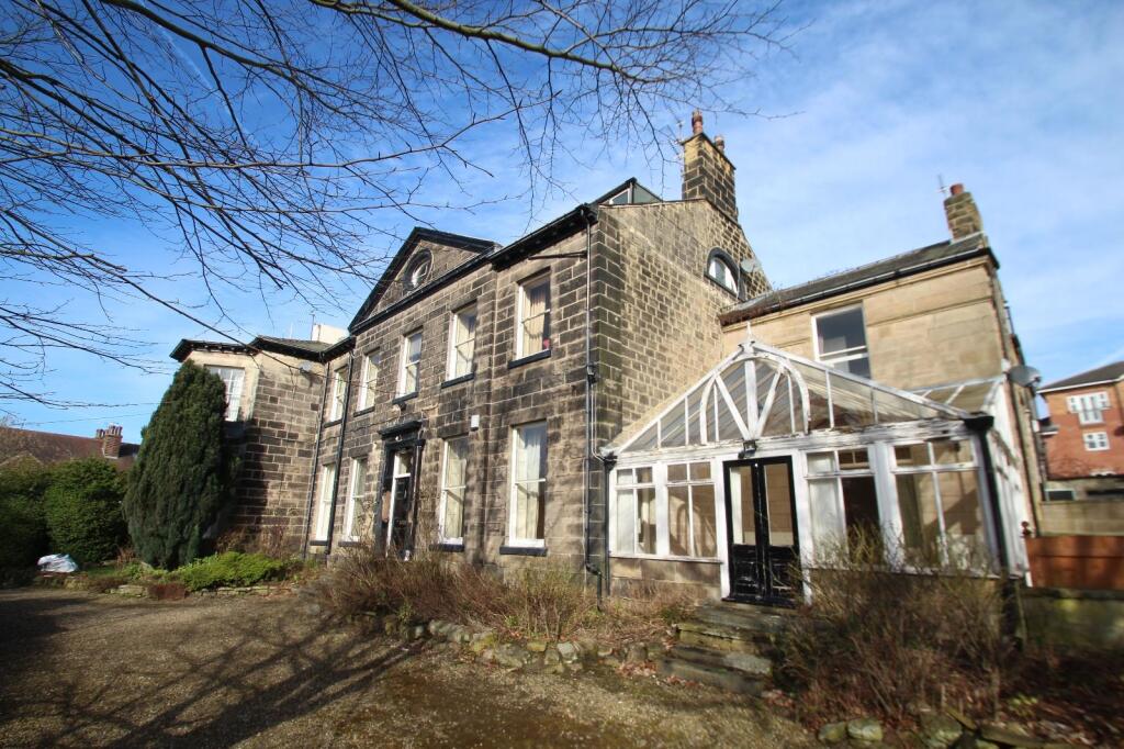 Main image of property: Allerton Lodge Flats, Falkland Mount, Leeds, West Yorkshire, LS17