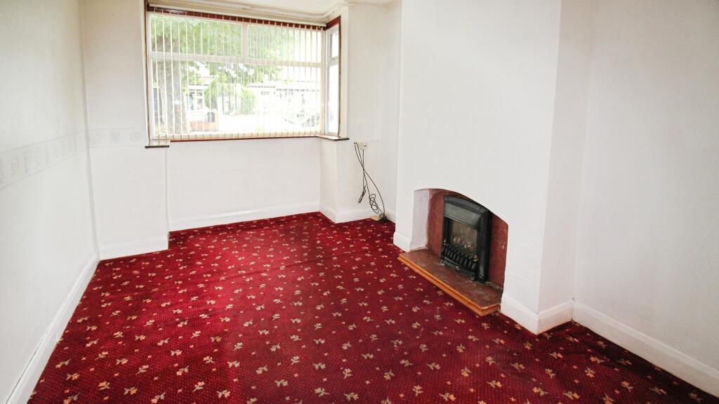 House in Grimsby, Weelsby - More