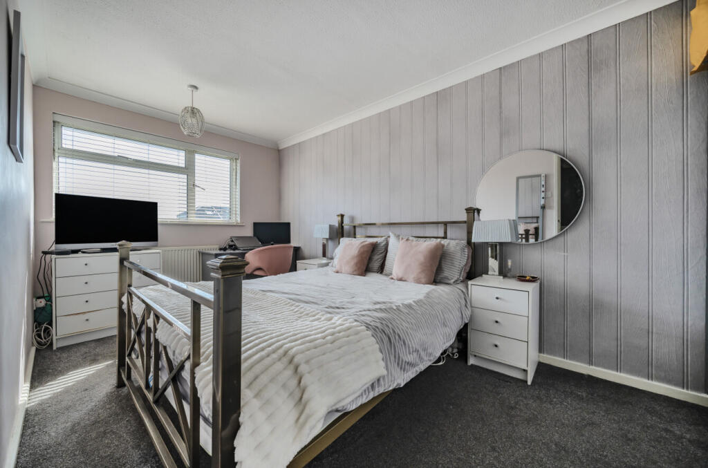 House in Bromley - View 5