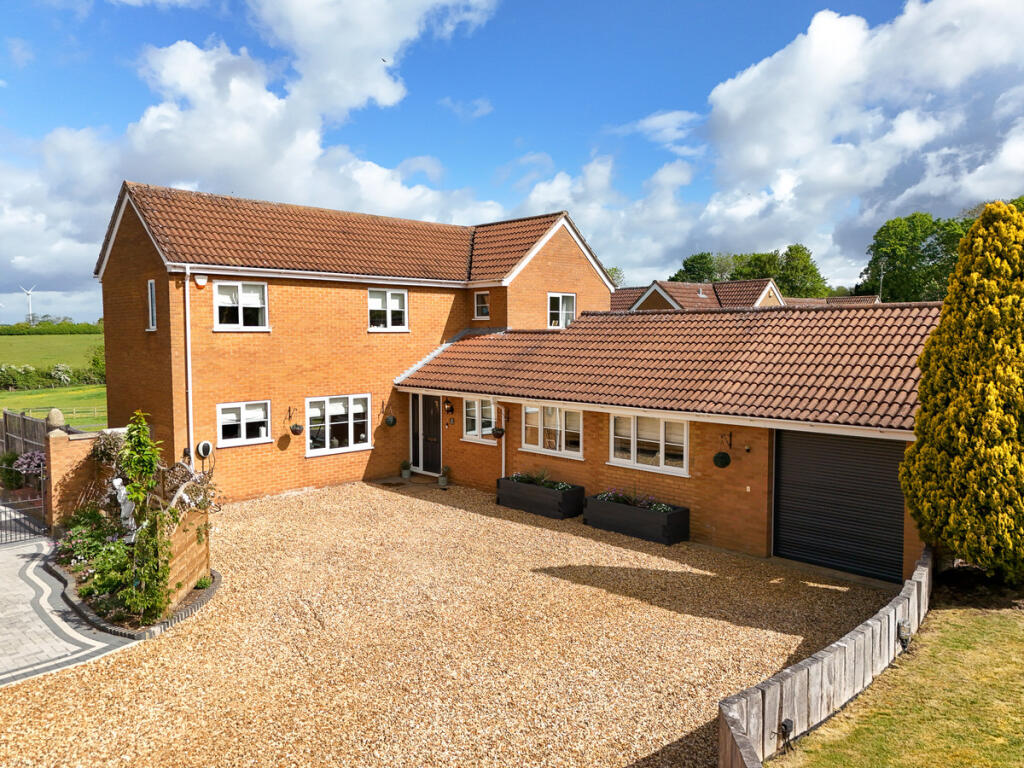 Main image of property: Forest Glade, Hartwell, Northampton, NN7 2ET
