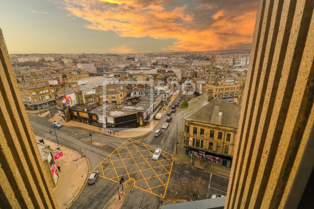 Apartment in Bradford - More