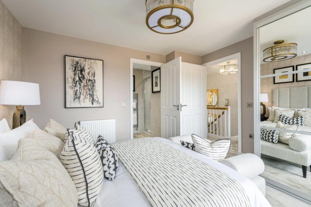 House in Braintree, Kelvedon - More