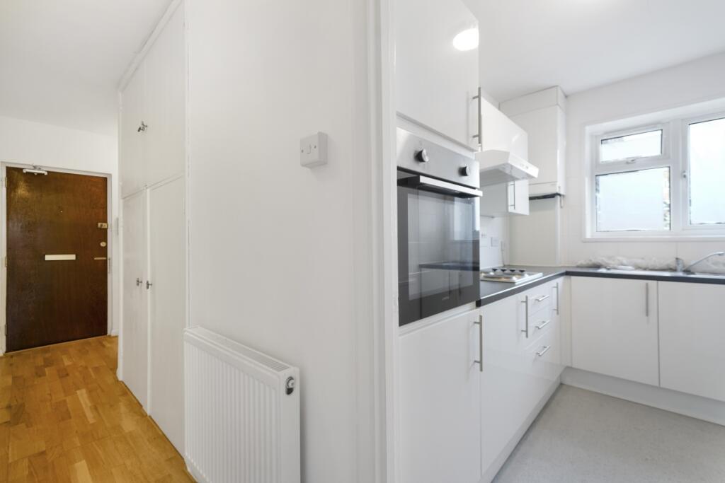 Apartment in London - View 2