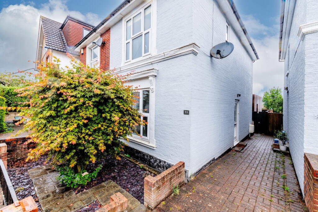 Main image of property: Western Road, Tunbridge Wells, TN1 2JQ