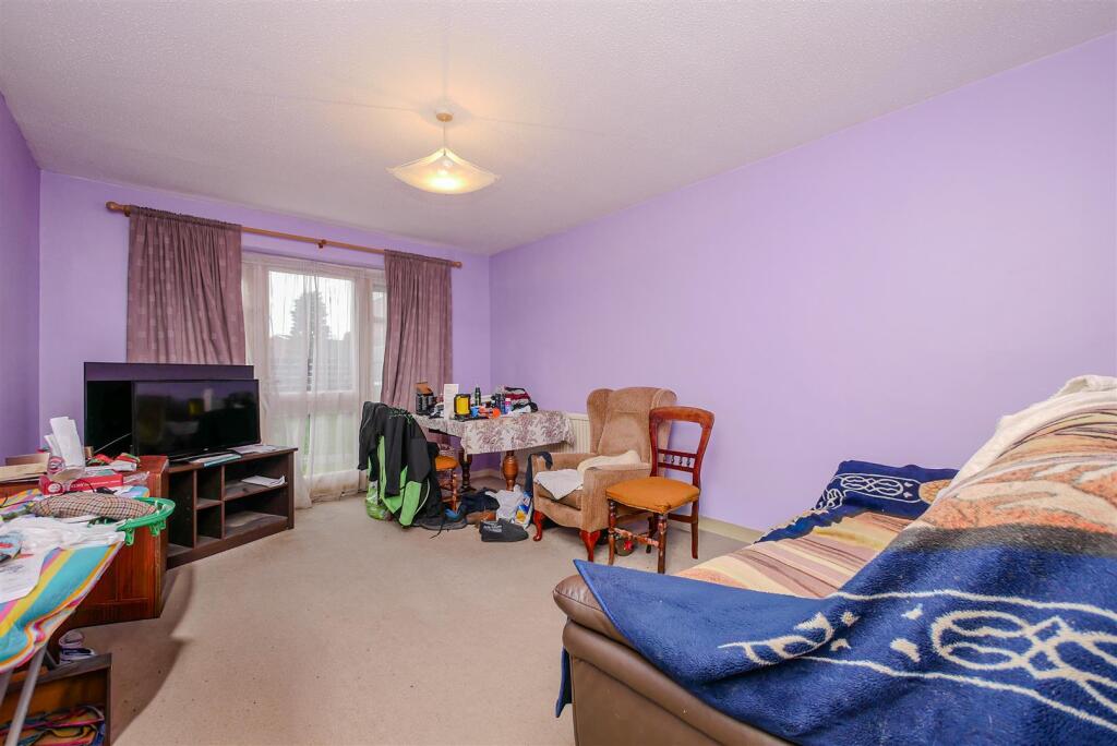 Charter Way, Wallingford - View 2