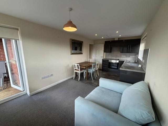 Apartment in Lincoln - View 3