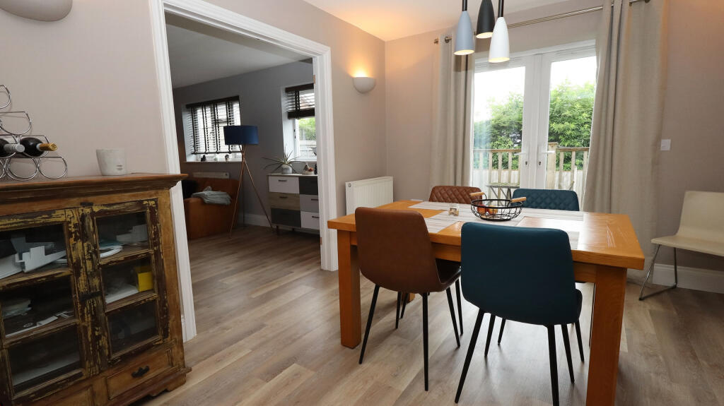 House in Glastonbury, Somerset - More