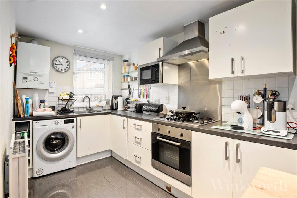 Apartment in London - View 3