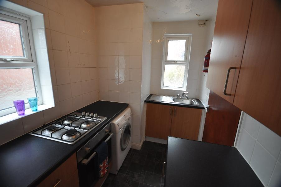 Main image of property: Hessle Road, Hyde Park, Leeds LS6 1EH