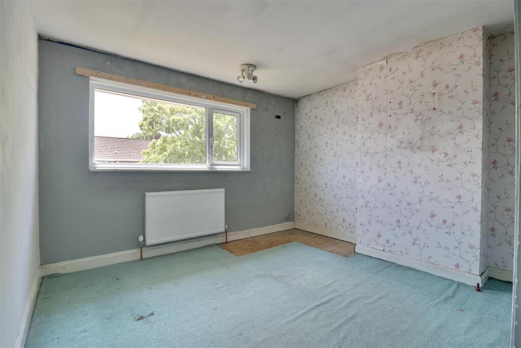Thruxton Road, Havant - View 5