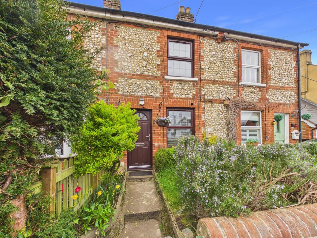 Main image of property: The Common, Flackwell Heath, High Wycombe, Buckinghamshire, HP10