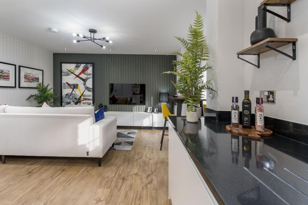 Apartment in Dorchester, Fordington, Dorset - View 3