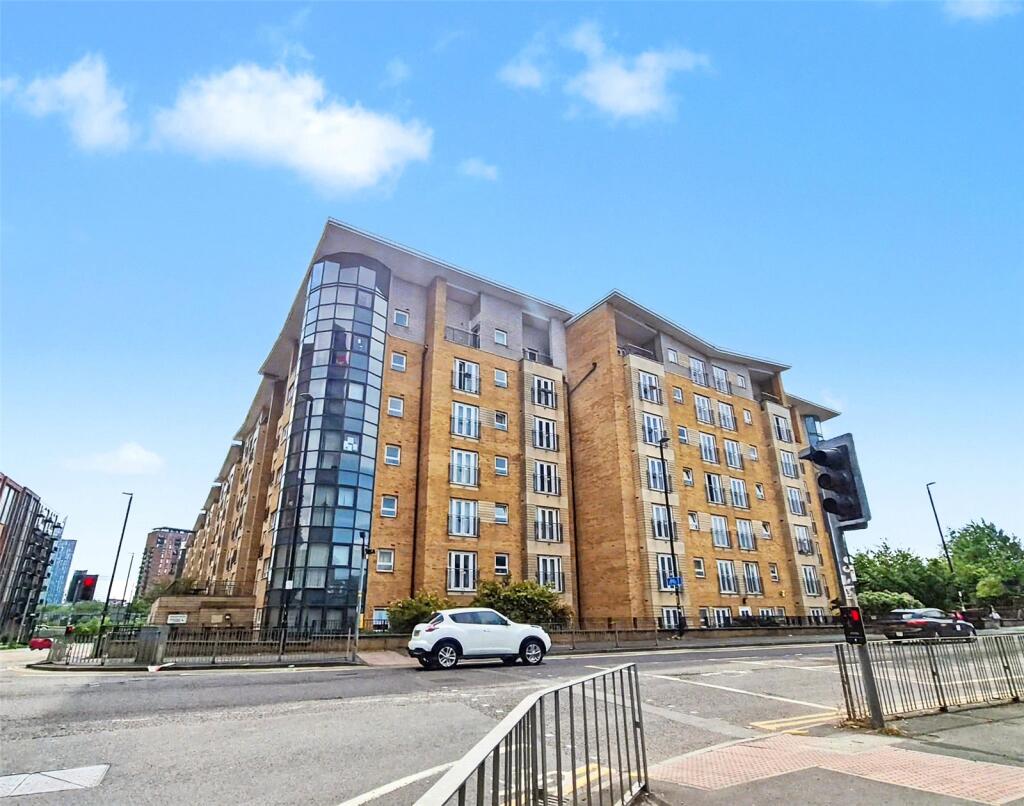 Main image of property: Fusion 3, 14 Middlewood Street, Salford, Greater Manchester, M5