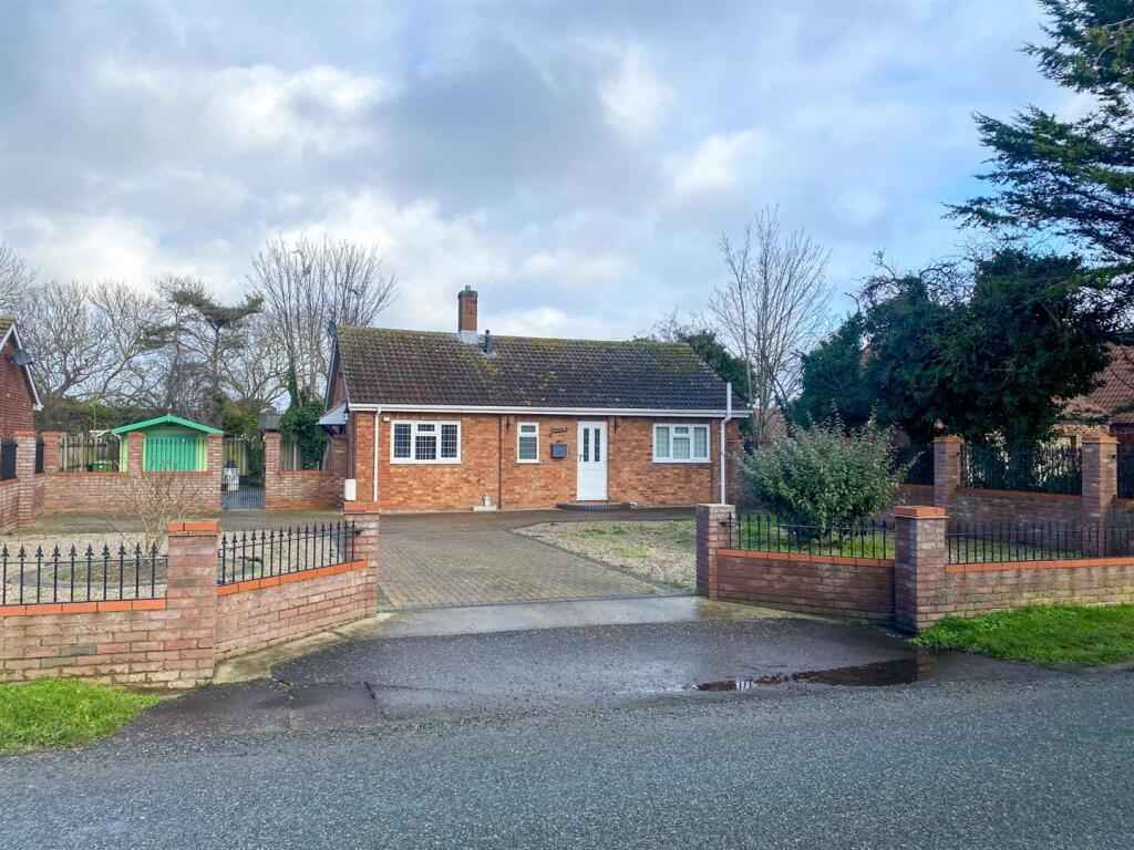 Main image of property: Burgh Road, Bradwell, Great Yarmouth